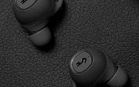 A snapshot of YX1 Wireless Earphones